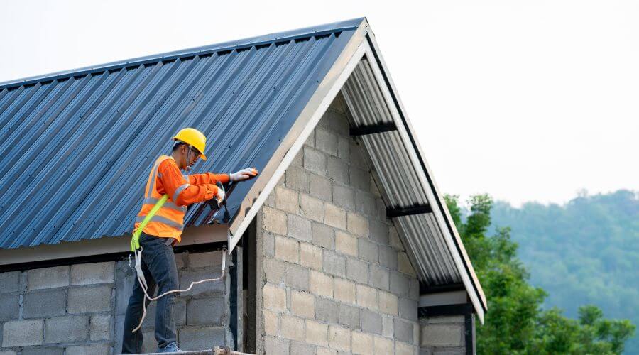 Expert flood damage restoration services in Marshes Siding, KY